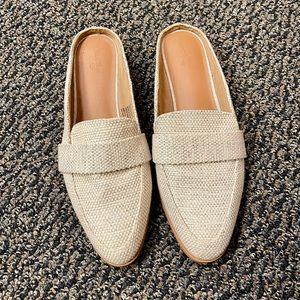 Universal Thread slip on loafers